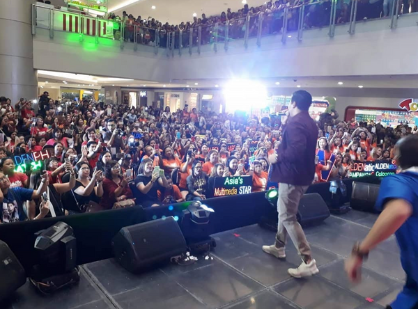 Alden Richards, First Mall Tour at SM